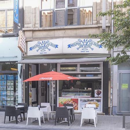 Aparthotel Van Hecke Antwerpen Bagian luar foto