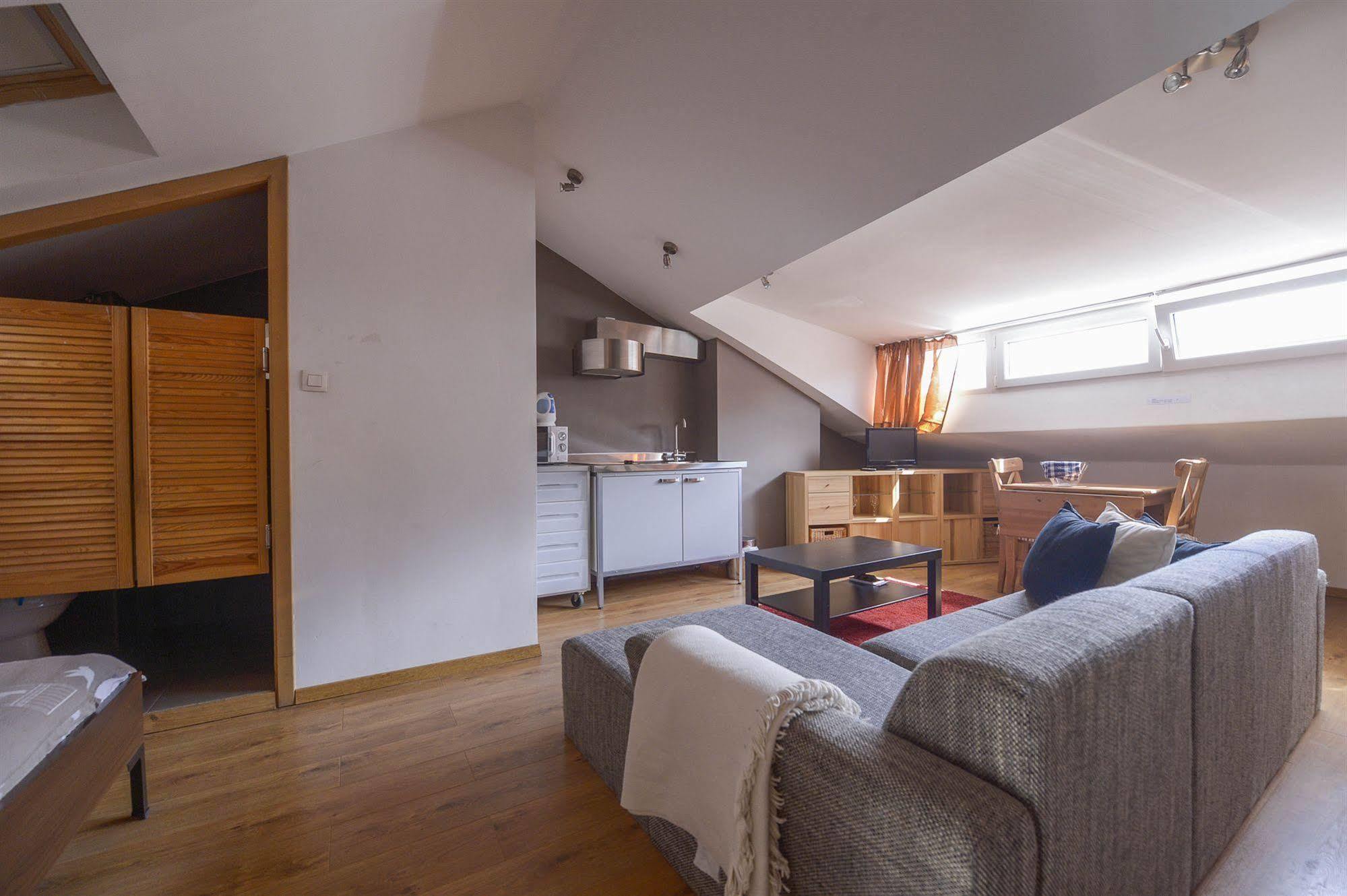 Aparthotel Van Hecke Antwerpen Bagian luar foto