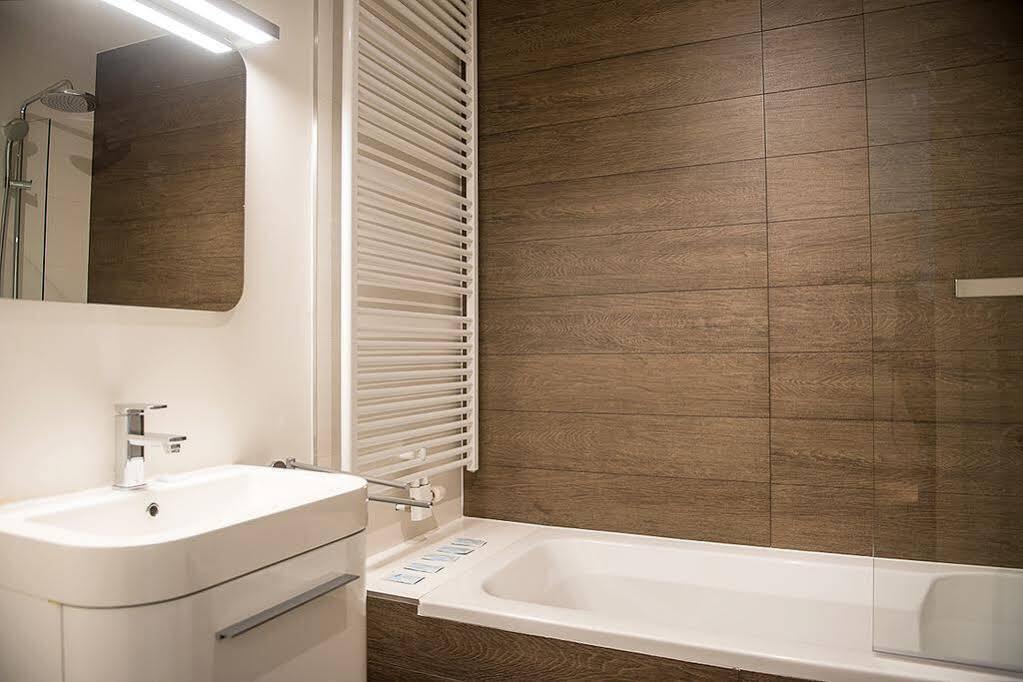 Aparthotel Van Hecke Antwerpen Bagian luar foto